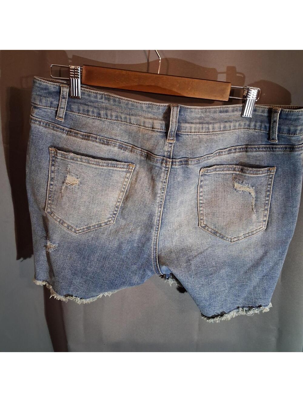 Flamingals Distressed Light Wash Denim Shorts - Picture 2 of 5